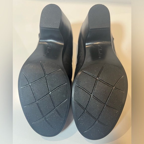 Clarks Emily 2 Mable Pumps Mary Jane Black Size 6 Leather Black - Picture 9 of 10